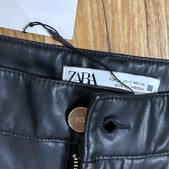 Nwt- Zara- faux leather pants -Sz 2 - Picture 3 of 5